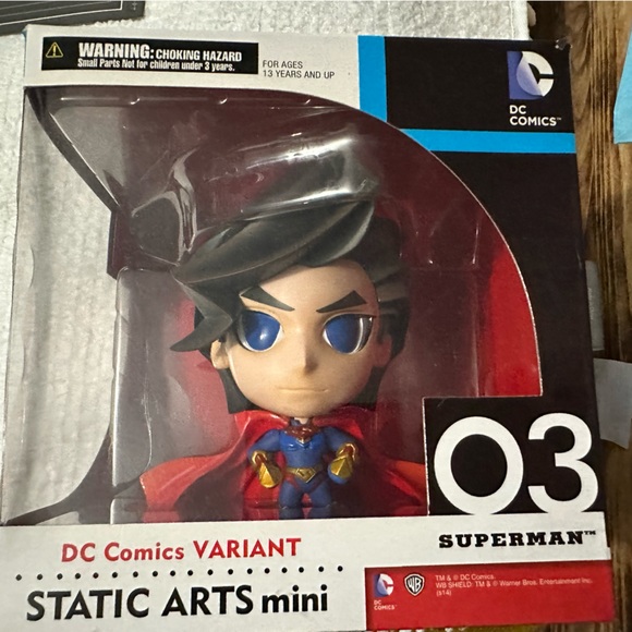 DC Comics Other - DC Comics Variant Static Arts Mini Superman Figurine